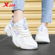 特步女鞋2025春季新款時(shí)尚跑鞋休閑鞋網(wǎng)面透氣老爹鞋學(xué)生厚底運(yùn)動(dòng)鞋女 米白藍(lán)7552 39