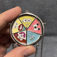 海綿寶寶派大星披薩貼貼磁吸項鏈小眾新款高顏值情侶閨蜜多人禮物 比奇堡五人項鏈