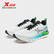 特步（XTEP）【門店同款】減震旋11.0跑步鞋男24秋冬透氣緩震跑鞋 帆白/蔥草綠/海天藍(lán) 42