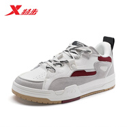 特步（XTEP）馭桀板鞋男23秋季新款黑白熊貓休閑鞋增高復(fù)古運(yùn)動(dòng)鞋 鴿子灰/帆白 45
