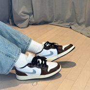 耐克（NIKE）鞋子女板鞋 aj女鞋air jordan 1 low GS 運動(dòng)休閑低幫學(xué)生籃球鞋 FQ8156-142 白褐色 36