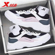 特步（XTEP）女鞋冬季軟底跑步鞋女透氣網(wǎng)鞋2025新款休閑老爹鞋運(yùn)動(dòng)鞋子女 黑紅 36