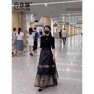 丹珠娜（DanZhuNa）馬面裙全套裝秋季新中式連衣裙日?？纱┥习酀h服改良版長裙套裝女 黑色長袖上上衣+馬面裙 M