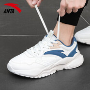 安踏（ANTA）【王一博同款】冰糖3跑步鞋休閑鞋子男鞋透氣厚底復(fù)古跑步運(yùn)動(dòng)鞋 白/香檳色/灰8854 皮面防潑水 41