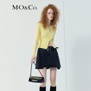 MO&Co.針織開衫字母刺繡雙開頭拉鏈修身針織衫辣妹風醬果紅摩安珂 明黃色 L 170
