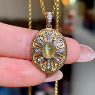 只雙超美的布契拉提風(fēng)金綠貓眼石戒指18K金鉆石鑲嵌眼線犀利筆直