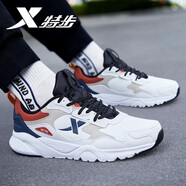 特步（XTEP）男鞋運動(dòng)鞋減震皮網(wǎng)面跑步鞋春夏季透氣旅游鞋防水男士休閑鞋子男 墨青藍/鴿子灰(革面) 42