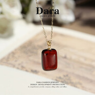 戴拉（dara）18K金血珀吊墜平安無(wú)事牌蜜蠟琥珀鎖骨項鏈七夕情人節禮物送女友