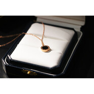 GIOIO施華洛世奇鋯18K玫瑰金鈦鋼雙面黑白貝殼短款項鏈鎖骨鏈吊墜同款 (韓國采購鍍真金版)保色