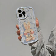凱蒂貓（hellokitty）可愛(ài)兔子iPhone17PRO手機(jī)殼卡通軟殼適用16PLUS15創(chuàng)意14保護(hù)套13X LM可愛(ài)兔子【古董白奶油紋殼】 蘋(píng)果6SPLUS