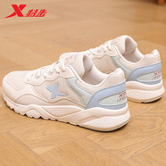 特步（XTEP）女鞋子運動鞋女跑步鞋春季新款減震軟底休閑鞋網(wǎng)面透氣耐磨慢跑鞋 象牙粉/淺灰藍 38