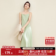 尚都比拉夏季氣質(zhì)V領(lǐng)通勤吊帶連衣裙高級(jí)感光澤性感純欲風(fēng)小裙子 清新綠 L