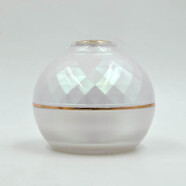 蔻貂蟬官方店白叁度美容院安植專(zhuān)柜瑪玳白叁度60g防嗮乳瓷娃娃 蛋蛋霜60g