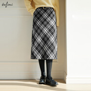 伊芙麗（eifini）伊芙麗時(shí)髦經(jīng)典黑白格紋厚呢料顯瘦直筒中長(cháng)半裙2024冬季新款裙子 黑色 S 155/60A