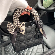 梵芳真皮女包2023早春新款斜挎百搭戴妃包手提托特包感菱格鏈條包 黑色小號黑色五金原版logo送可