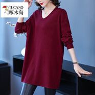 啄木鳥(niǎo)（TUCANO）加肥加大碼春秋V領(lǐng)中長(cháng)款毛衣女胖mm200斤寬松上衣低領(lǐng)針織打底衫 酒紅色 6XL