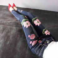 歐洲站2024春夏新款牛仔褲女裝洋氣刺繡荷花修身顯瘦百搭小腳褲潮 深色荷花款當(dāng)天發(fā) 25 【80-95】
