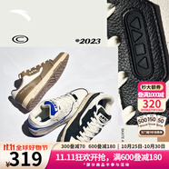 安踏（ANTA）驁馭丨板鞋情侶鞋休閑滑板鞋穿搭運(yùn)動板鞋奧特萊斯 【女款】象牙白/深灰棕-1 39