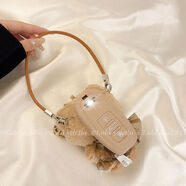 麗田適用23款?yuàn)W迪A6LA7A8A3L車鑰匙套Q2LQ3Q5L殼Q7包A4L可愛 B款奶茶色硅膠+黑皮豹紋連衣裙kt掛飾