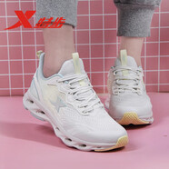 特步（XTEP）女鞋夏季新款跑步鞋子網(wǎng)面透氣跑鞋氫風(fēng)科技輕便休閑減震運動鞋女 帆白/泡沫藍(lán)(減震旋7代S) 36