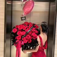 維爾斯情人節禮物全國鮮花同城配送小時(shí)達抱抱桶速遞曼塔玫瑰氣球送女友 【優(yōu)雅女神】52朵弗洛伊德抱抱桶+2個(gè)氣球