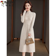 啄木鳥(niǎo)秋冬半高領(lǐng)針織羊毛連衣裙女新款配大衣高腰顯瘦中長(cháng)款打底毛衣裙 保暖杏色中長(cháng)款 璐雅雙排扣毛衣 S