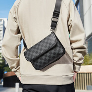 馬克華菲輕奢高端斜挎包單肩包男士通勤背包胸包隨身便攜小包手機包小挎包