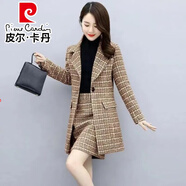 皮爾卡丹（pierre cardin）時(shí)尚格子仿毛呢外套大衣女秋冬2025年新款加厚兩件套西裝連衣裙子 卡其色-外套+裙子 有內里更高檔 2XL 建議130-140斤