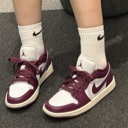 耐克（NIKE）Air Jordan 1 LOW AJ1黑白熊貓男女低幫復古休閑運動(dòng)籃球鞋 DC0774-161紫紅白 36.5