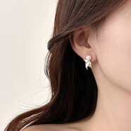 妙奕嘉珍珠耳釘純銀耳環(huán)女2026年新款銀耳飾女生生日禮物氣質(zhì)高級感小眾 珍珠魚(yú)尾耳釘一對