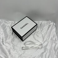 【店鋪熱銷(xiāo)】專(zhuān)柜原版同款白色香奈兒口紅盒紙袋禮品袋禮品盒包裝 單個(gè)翻蓋香水盒+絲帶+拉菲草