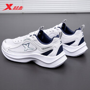 特步男鞋運動(dòng)鞋子男春季網(wǎng)面減震新款跑步鞋休閑鞋男士旅游鞋 新白色/瑾深藍 39