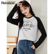 品彩（PinCai）長(cháng)袖T恤女春秋潮流愛(ài)心字母印花T恤插肩袖撞色內搭上衣P143T2028