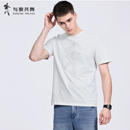 與狼共舞【刺繡】圓領(lǐng)短袖T恤男士2025夏季新款親膚透氣休閑青年上衣6056 米白801 4XL (195)