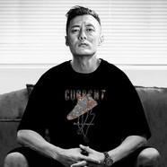 倉石一樹 KAZUKI KURAISHI倉石一樹潮牌黑色燙鉆短袖t恤男2025夏季港風(fēng)輕奢情侶裝圓領(lǐng)半袖 黑色 XL