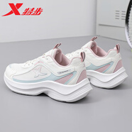 特步（XTEP）女鞋運動(dòng)鞋子女秋冬季新款網(wǎng)面舒適回彈減震休閑鞋小白鞋跑步鞋女 帆白/雪霧綠/淺粉色 35