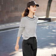 德瑪納【秒出街搭配】春季款簡(jiǎn)約風(fēng)繡花金屬標裝飾舒適藏肉長(cháng)袖女式t恤