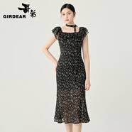 哥弟（GIRDEAR）女裝2025夏裝新款荷葉邊領(lǐng)口開叉造型連衣裙（附腰帶）150025 黑色 L (4碼)