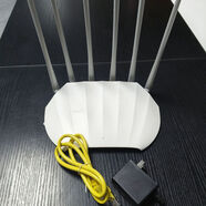 FAST二手 FAST迅捷fac1900r千兆移動(dòng)穿墻端口雙頻家用無(wú)線(xiàn)全千兆 迅捷fac1901r千兆路由器