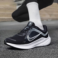 耐克（NIKE）男鞋 2025新款夏季跑步鞋時(shí)尚輕便緩震透氣休閑網(wǎng)面慢跑鞋  沉黑映白001  41