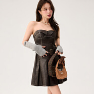 CHUU百褶抹胸連衣裙女2025年秋季新品仿PU皮側拉鏈無(wú)袖別致短裙子 黑色 均碼