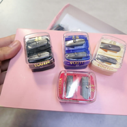 眉筆卷筆刀削筆器眼線(xiàn)筆高光筆唇膏筆唇線(xiàn)筆眼影筆便攜式手動(dòng) 雙孔5個(gè)