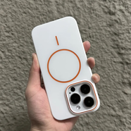 Apple通用高品質(zhì)磨砂撞色硬殼適用蘋果16promax純色簡(jiǎn)約手機(jī)殼iPhone15pm防摔14Pro磁吸無(wú)線充電ip1 圈框同色【氣質(zhì)白-超細(xì)橙色磁吸圈】純色磨砂PC殼 iPhone 16 plu