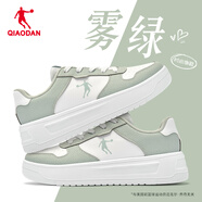 喬丹板鞋女小白鞋春秋空軍一號白色休閑滑板鞋輕便運動(dòng)鞋男情侶鞋子男 喬丹白/淺霧綠 39