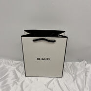 【店鋪熱銷(xiāo)】專(zhuān)柜原版同款白色香奈兒口紅盒紙袋禮品袋禮品盒包裝 香水袋17*21*8