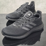 阿迪達(dá)斯 （adidas）男鞋春季新款運動鞋Pure Boost網(wǎng)面透氣輕便緩震跑步鞋舒適休閑鞋 JP6341 40.5