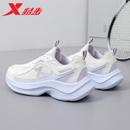 特步（XTEP）女鞋運動鞋子女夏秋季新款網(wǎng)面透氣回彈減震休閑鞋小白鞋跑步鞋女 帆白/淡泊藍/淡紫色 36