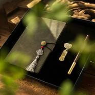 順豐包郵定制刻字印觀(guān)心商務(wù)國潮風(fēng)辦公筆記本本子簽字筆盤(pán)故宮文創(chuàng  )禮盒訂制創(chuàng  )意禮品學(xué)校企業(yè)年會(huì )禮物 歡喜筆記本如意U盤(pán)64g黑檀銅木筆三件套虛位以待定