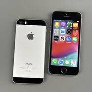 Apple/蘋果 iPhone 5s 蘋果學(xué)生黨備用老人手機(jī)雙4G  二手手機(jī)  9成新 5S  密碼解鎖（ 顏色隨機(jī) ） 9成新 x 插卡版  x 32GB