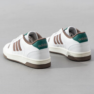 阿迪達(dá)斯（adidas）運(yùn)動(dòng)鞋男鞋 25夏季新款復(fù)古運(yùn)動(dòng)鞋低幫透氣休閑鞋耐磨籃球鞋板鞋 白/巖層深土地棕/現(xiàn)貨速發(fā) 39 （內(nèi)長(zhǎng)240mm）